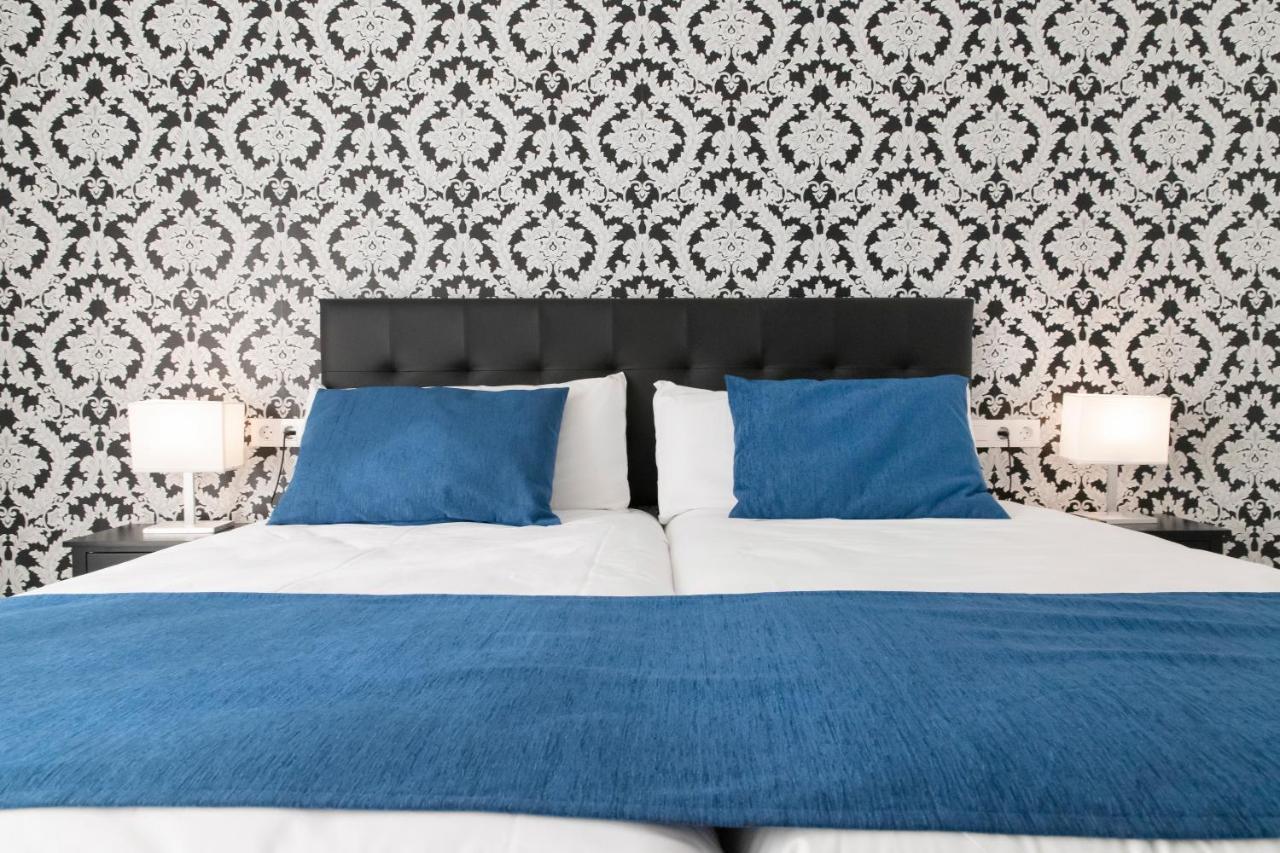 Hostal Boutique I Host You Madrid Exterior photo