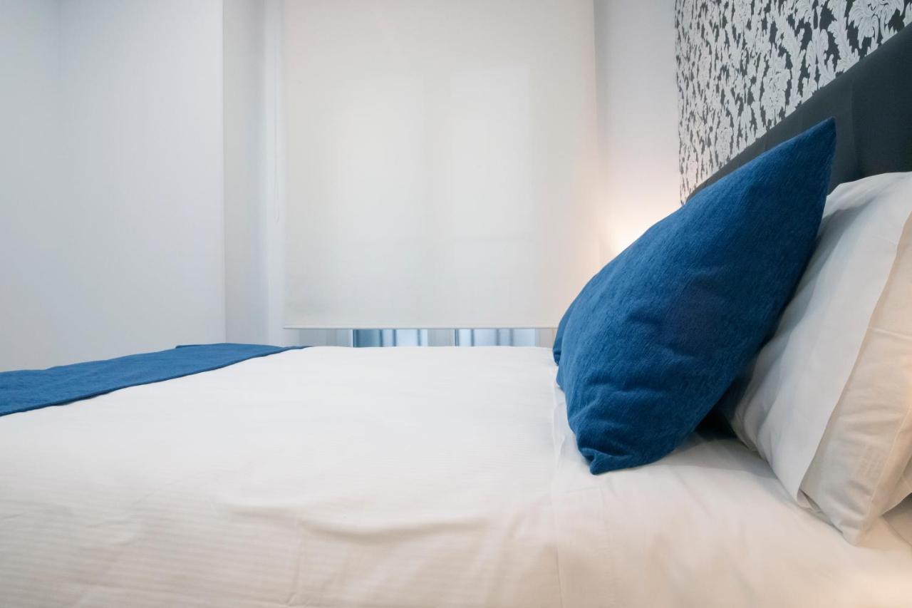 Hostal Boutique I Host You Madrid Exterior photo