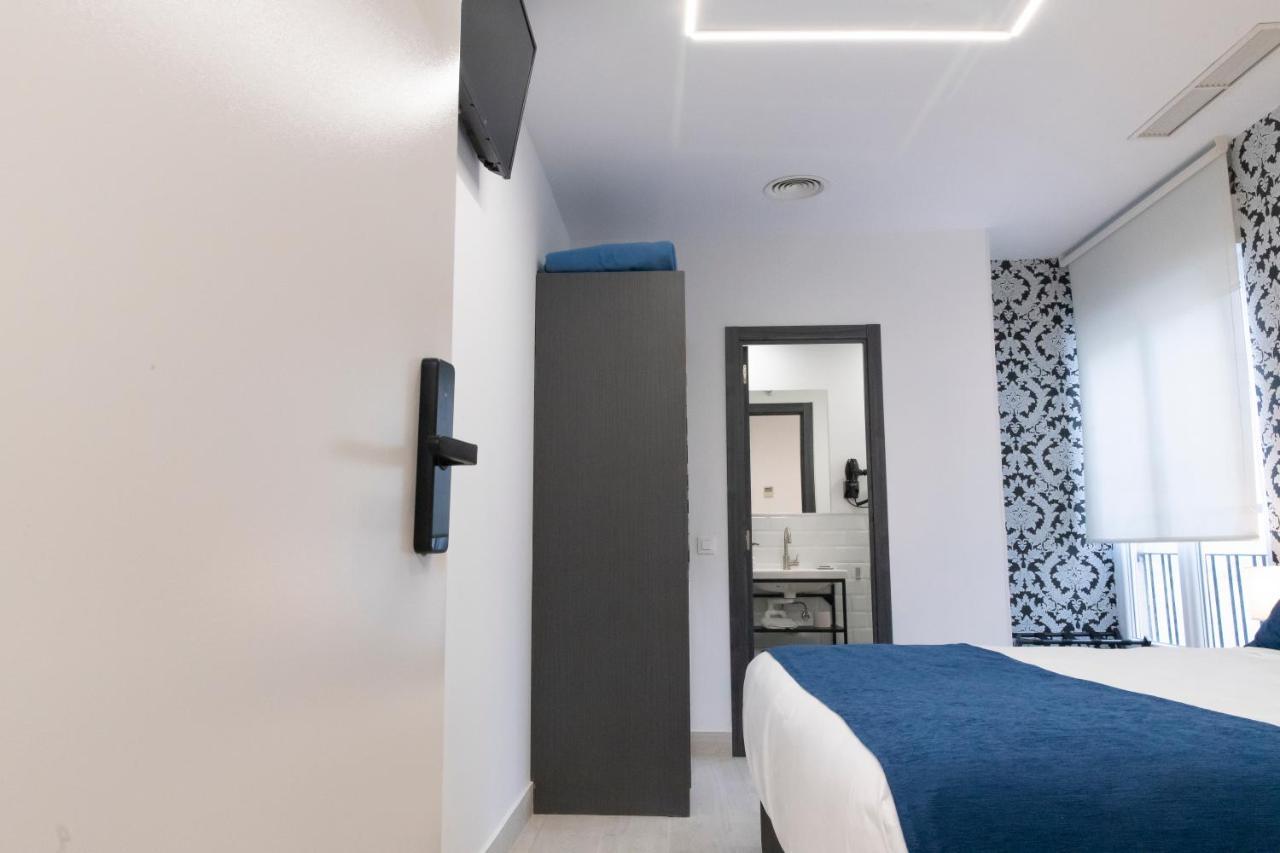 Hostal Boutique I Host You Madrid Exterior photo